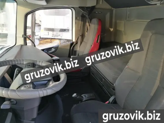 Тягач Volvo Volvo 2014 года б/у фото 5