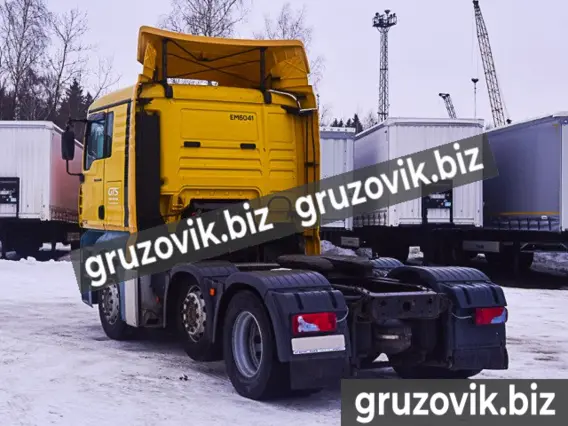 Тягач MAN 26.413 2003 года б/у фото 8