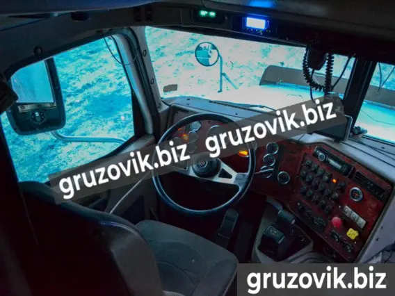 Тягач International 9200I 2003 года б/у фото 9