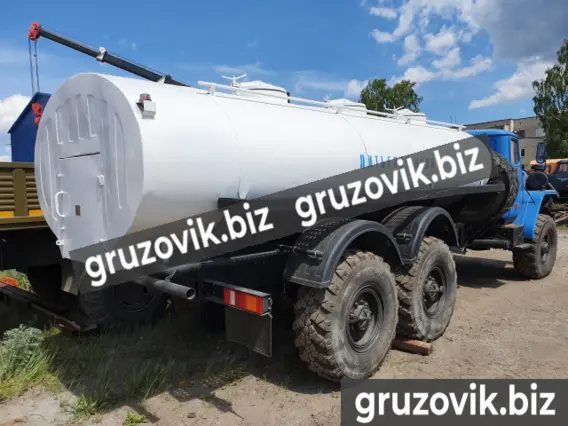 Пищевая автоцистерна АЦПТ Урал 5557 2008 года б/у фото 8