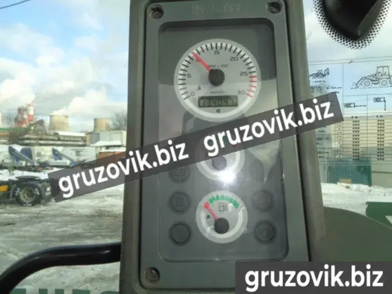Экскаватор-погрузчик KOMATSU WB97S-5 2007 года б/у