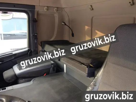Тягач Scania P 2011 года б/у фото 7