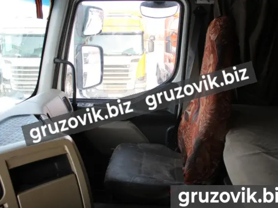 Тягач Renault Premium 380 2008 года б/у фото 6
