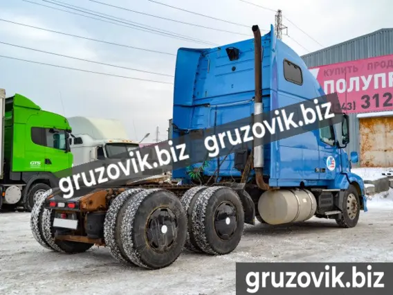 Тягач Volvo VNL 670 2008 года б/у фото 4