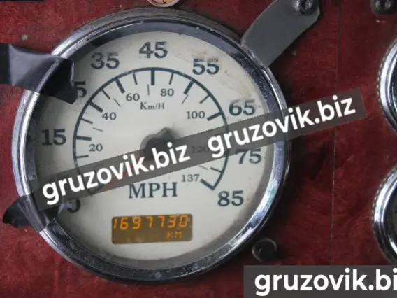 Тягач International 9400 2002 года б/у фото 11