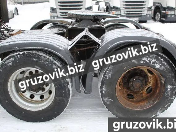 Тягач International 9400 2002 года б/у фото 9