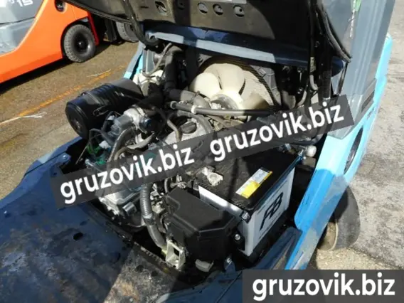 Вилочный погрузчик Toyota 1.5 2016 года б/у