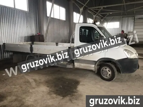 Бортовой IVECO аб-334215 2010 года б/у