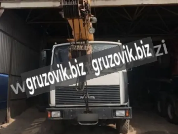 Автокран МАЗ 6303А3 2012 года б/у