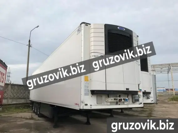 Полуприцеп-рефрижератор Schmitz SKO24 09 2017 года б/у