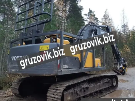 Экскаватор Volvo EC220 2019 года б/у