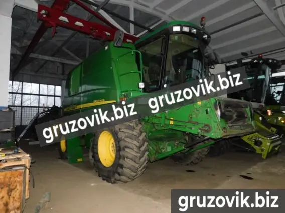 Комбайн John Deere 9560 2005 года б/у