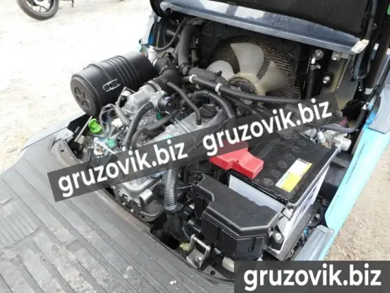 Вилочный погрузчик Toyota 1.5 2017 года б/у