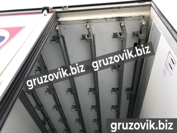 Полуприцеп-рефрижератор Schmitz FPK 60 11 2017 года б/у
