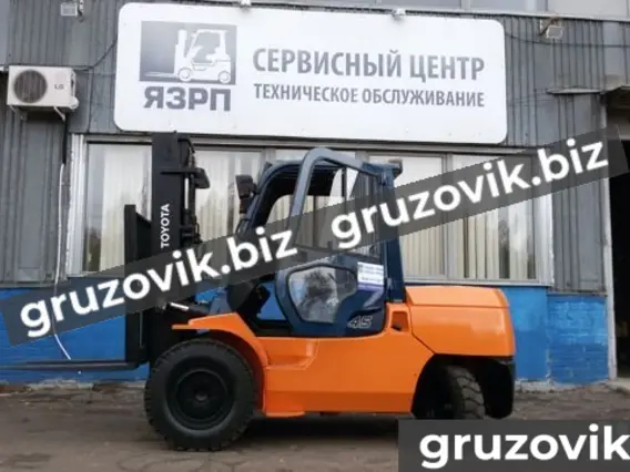 Вилочный погрузчик TOYOTA 02-7FD45 2008 года б/у фото 2