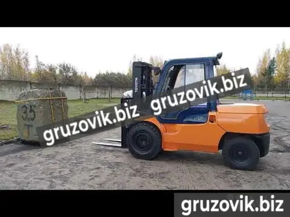 Вилочный погрузчик TOYOTA 02-7FD45 2008 года б/у