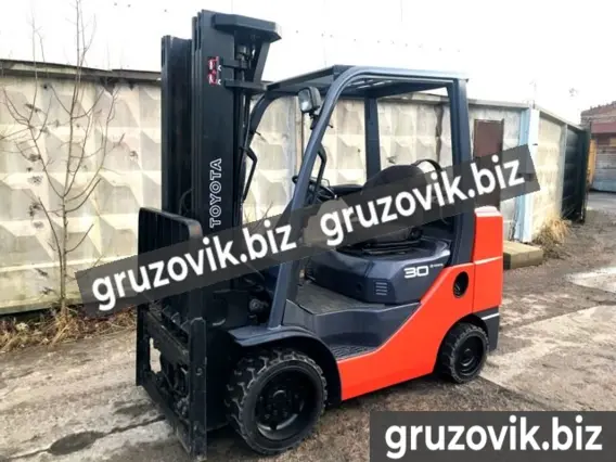 Фронтальный погрузчик Toyota 8FG32 2008 года б/у