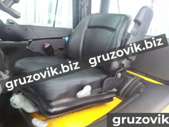 Вилочный погрузчик Yale GDP50VX 2012 года б/у фото 4