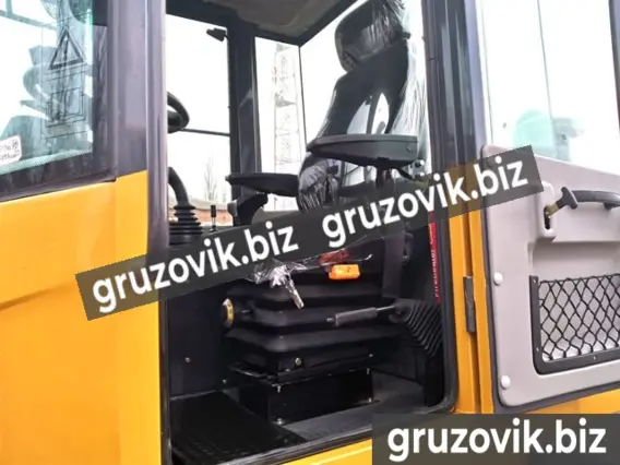 Фронтальный погрузчик Megamax GL 400L 2020 года новый фото 11