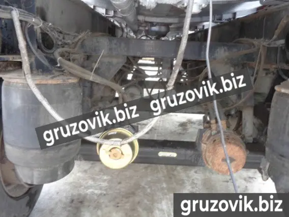 Шторный полуприцеп АХМ 33 9646A4 2011 года новый фото 6