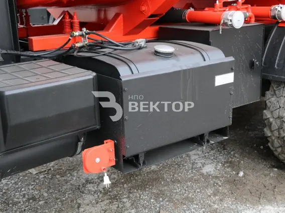 Автотопливозаправщик Камаз 43118 2017 года новый фото 11