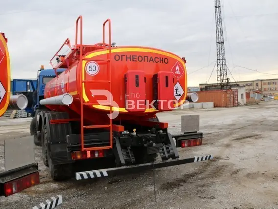 Автотопливозаправщик Камаз 43118 2017 года новый фото 18