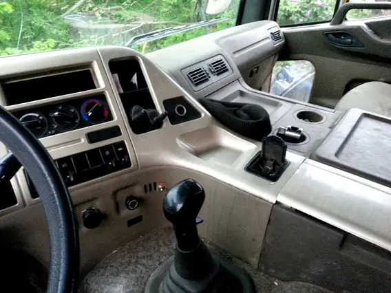 Бетононасос Daewoo Novus 2002 года б/у фото 6