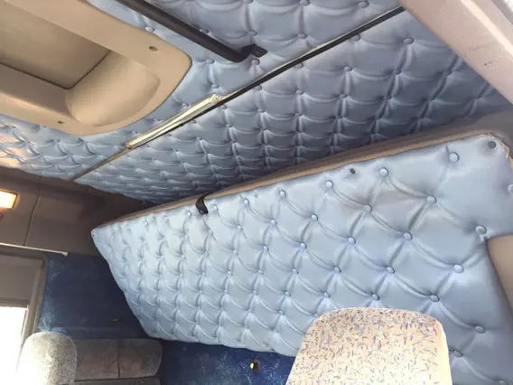 Тягач Renault Magnum 2002 года б/у фото 10