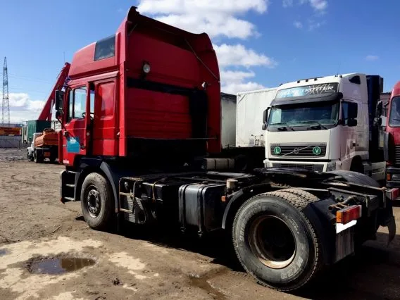 Тягач MAN F2000 2000 года б/у фото 6