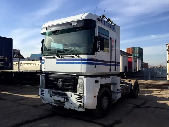 Тягач Renault Magnum 2002 года б/у фото 3