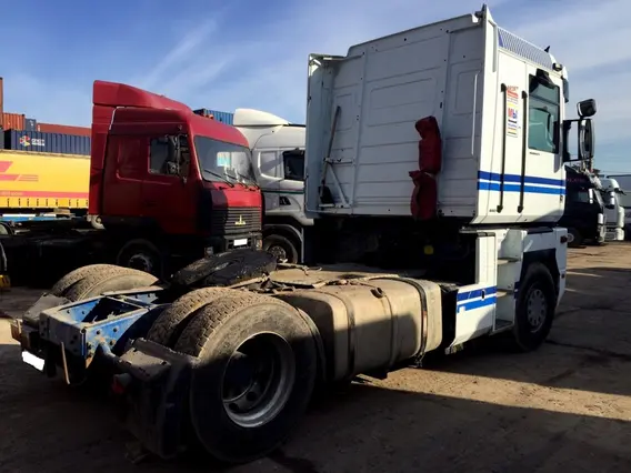 Тягач Renault Magnum 2002 года б/у фото 4