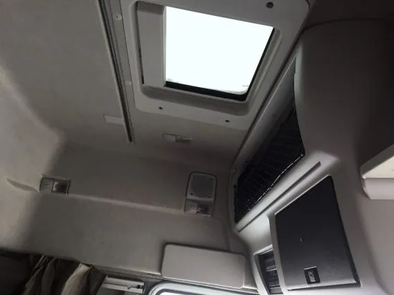 Тягач Renault Premium 2013 года б/у фото 8
