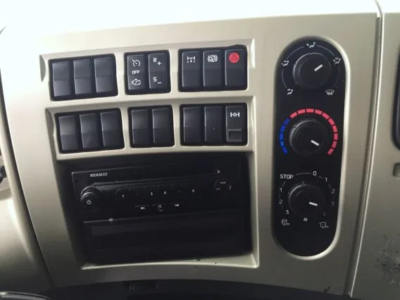 Тягач Renault Premium 2013 года б/у фото 9