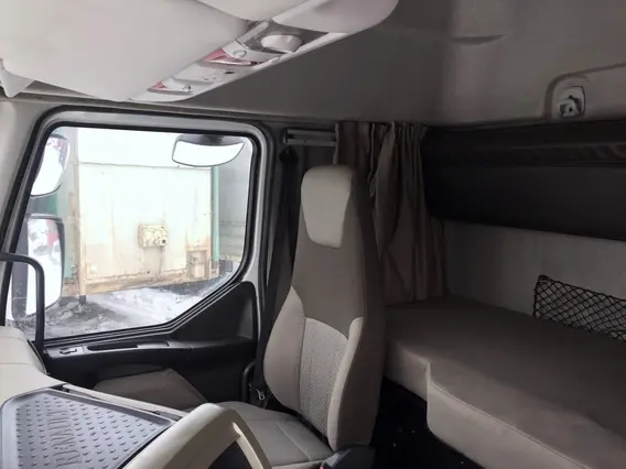 Тягач Renault Premium 2013 года б/у фото 11