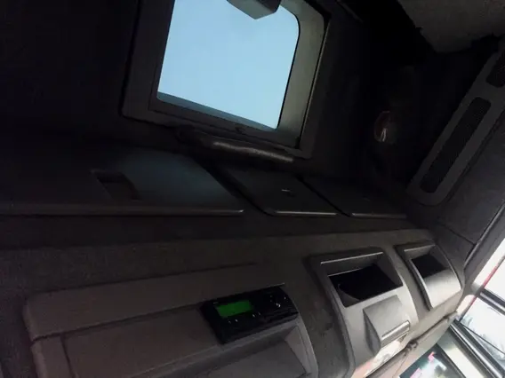 Тягач IVECO Stralis 2012 года б/у фото 9