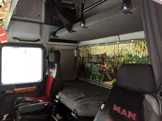 Тягач MAN F2000 2000 года б/у фото 8