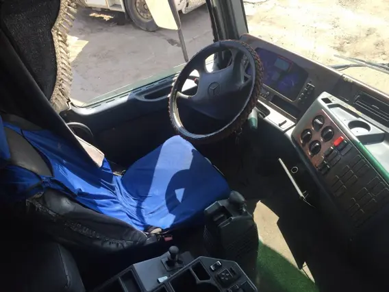 Тягач Mercedes-Benz Actros 1840LS 2003 года б/у фото 7