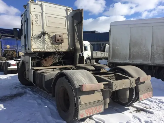 Тягач Renault Magnum 2002 года б/у фото 5