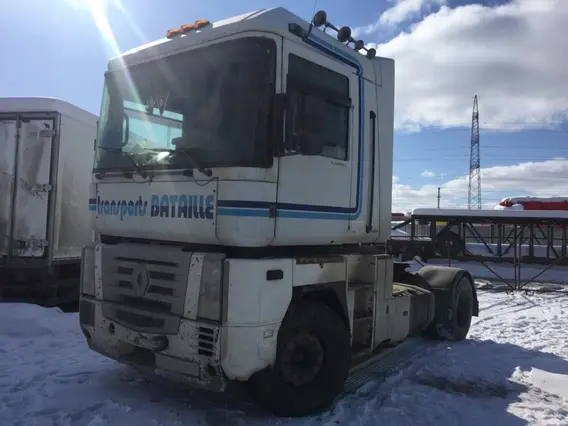 Тягач Renault Magnum 2002 года б/у фото 2