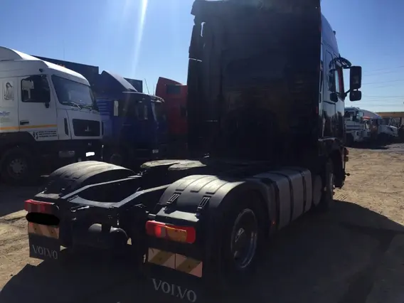 Тягач Volvo FH13 Globetrotter 2007 года б/у фото 3
