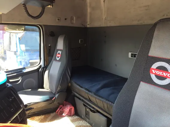 Тягач Volvo FH 2004 года б/у фото 10