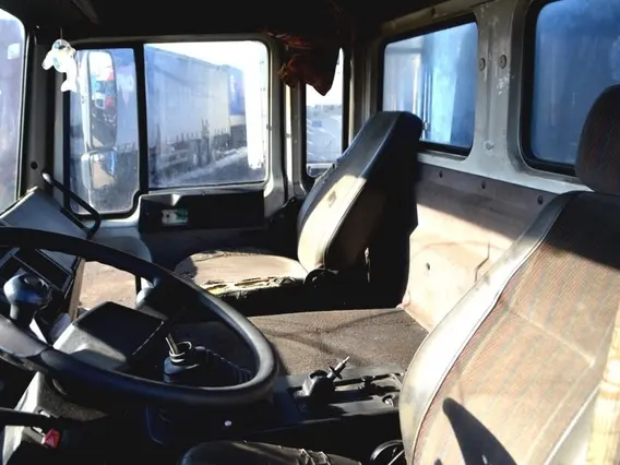 Автофургон Volvo FL 1997 года б/у фото 10