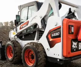 Фронтальный погрузчик Bobcat S530 2023 года новый фото 3