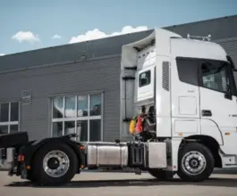 Тягач Седельный тягач Foton Auman EST-A 4х2 2023 года новый фото 2