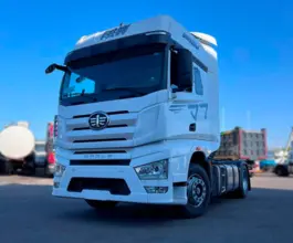 Седельные тягачи Седельные тягачи  FAW J7 CA4180P77K25E5 2026 года новый
