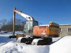 Экскаватор Hitachi ZX 200 2014 года б/у фото 4