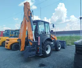 Экскаватор-погрузчик Экскаватор-погрузчик UMG TLB827 2023 года новый фото 2