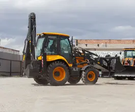 Экскаватор-погрузчик Cukurova 884 2025 года новый фото 4