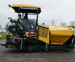 Асфальтоукладчик Bomag bf300C 2022 года б/у