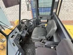 Фронтальный погрузчик Komatsu WA 2012 года б/у фото 3